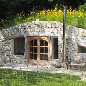 Maison Terre Les Cabanes De Fallot L'isle-Bouzon